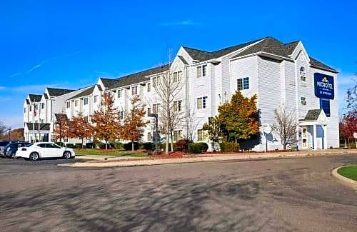 Thurston Hotel | Microtel Inn & Suites by Wyndham Ann Arbor
