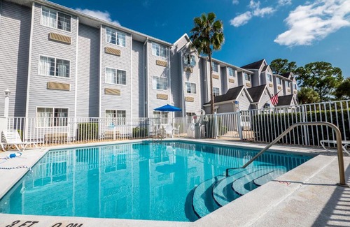 Palm Coast Hotel | Microtel Inn & Suites by Wyndham Palm Coast I-95
