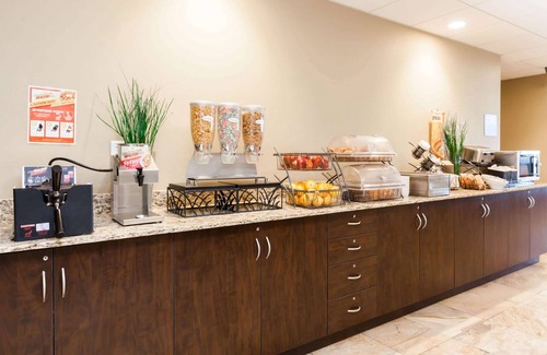 Wheeler Ridge Hotel | Microtel Inn & Suites by Wyndham Wheeler Ridge