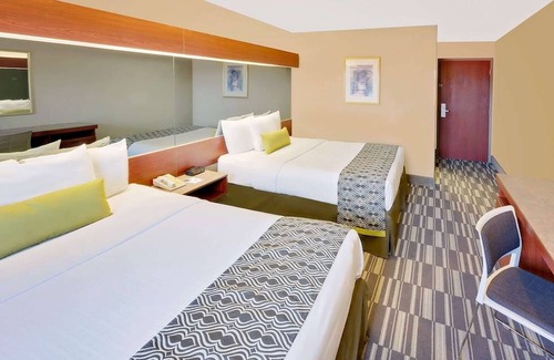 Daphne Hotel | Microtel Inn & Suites by Wyndham Daphne/Mobile
