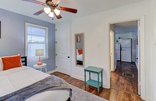 Midtown Apartment | Midtown Cottage walk to Overton Square!