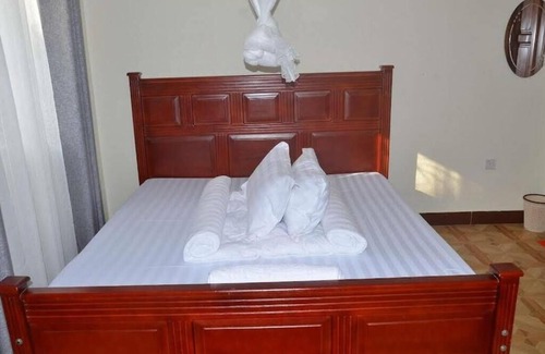 Entebbe Hotel | MIGINGO SUITES