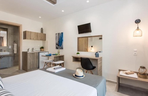 Agkisaras Apartment | Mikes Beach Lux