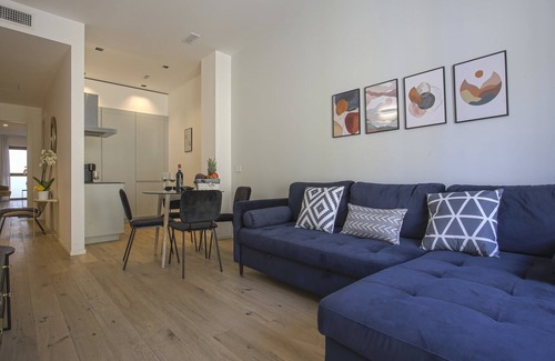 Porta Venezia Apartment | Milan Chic Suite 6-hosted by Sweetstay