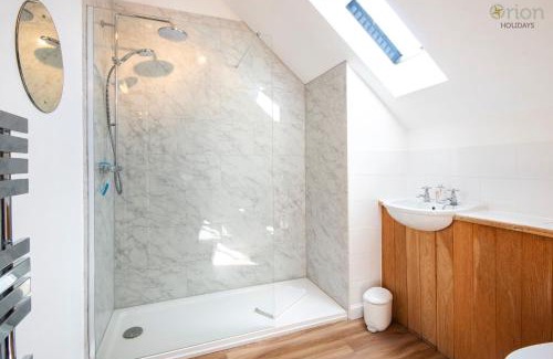 Cirencester House | Mill Village 66, Damsel Cottage - P