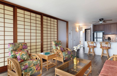 Kailua-Kona Condo | Million Dollar View from your large private lanai.