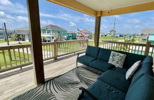 Port Bolivar House | Mimosa Manor 3 Bedroom Home by Redawning