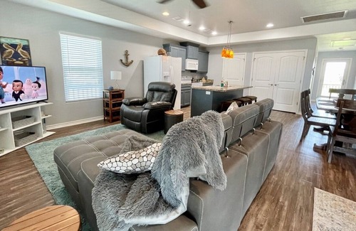 Port Bolivar House | Mimosa Manor 3 Bedroom Home by Redawning