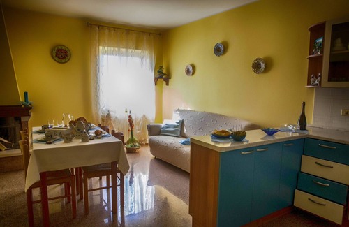 Oldesio Apartment | Mimosa - Theater Home, with marvellous lake view