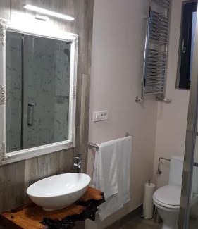 Oradea Apartment | MINI POOL ROOMS - ULTRACENTRAL - piscina cu hidromasaj