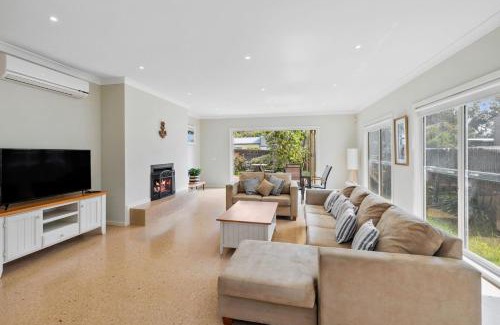 Anglesea House | Minifie Beach House 13