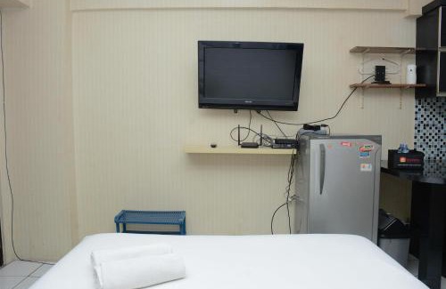Kebagusan Apartment | Minimalist Studio Room at Kebagusan City Apartment By Travelio