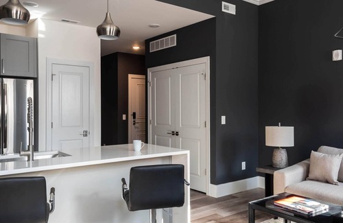 Near Southside Apartment | Mins to Downtown, Ballpark, Arch | Free Parking + W&D | Zencity at Bordeaux