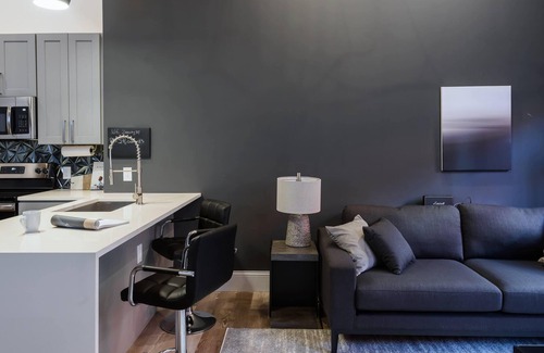 Near Southside Apartment | Mins to Downtown, Ballpark, Arch | Free Parking + W&D | Zencity at Bordeaux
