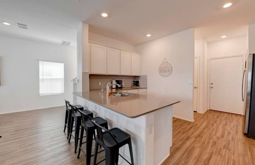 Stony Ridge North House | Minute from Austin Airport Del Valle