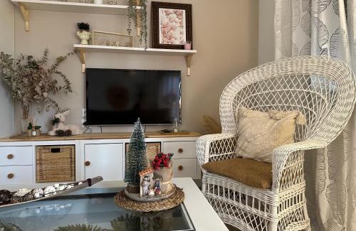Alora Apartment | MiraSierraHome. Tú hogar de vacaciones!