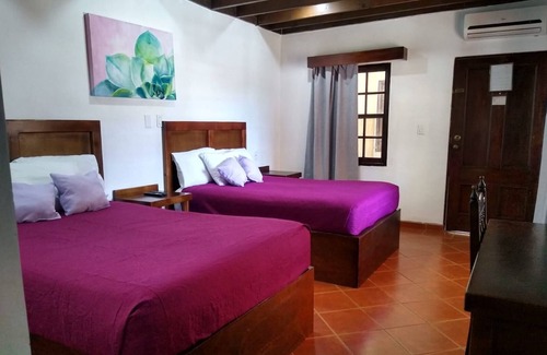 Zona Centro Hotel | MISION SANTA ISABEL