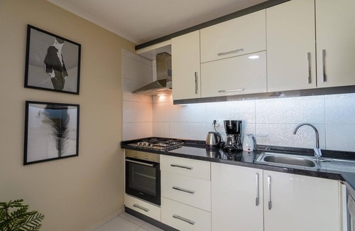 Kaleici Apartment | Missafir Chic Flat Near Hadrian s Gate