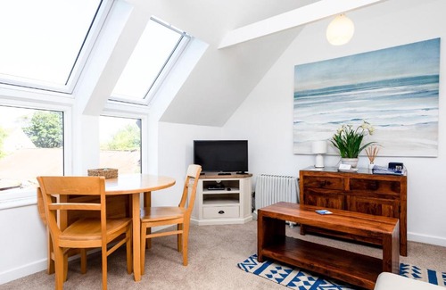 Bamburgh Apartment | Mistletoe Cottage