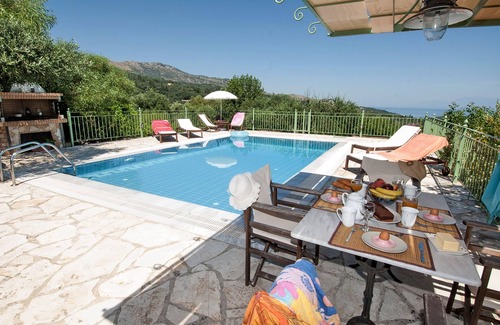 Agios Stefanos Villa | Mistral Cottage with Private Pool and Sea Views in North East of Corfu