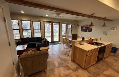 Moab Hotel | Moab Springs Ranch