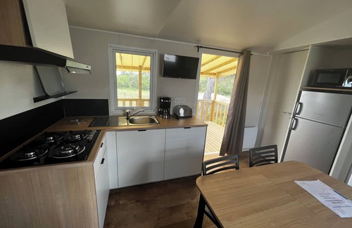 Villeneuve-les-Maguelone House | Mobil-home N'est flower - 6pers 3ch - Camping de l'Arnel