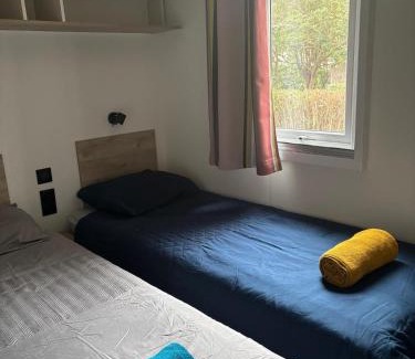 Torreilles-Plage Ski Chalet | Mobil-home les pieds dans l'eau camping LES DUNES 5"'"