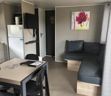 Torreilles-Plage Ski Chalet | Mobil-home les pieds dans l'eau camping LES DUNES 5"'"