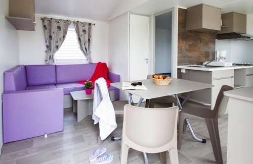 Bessan RV Rental | Mobile home
