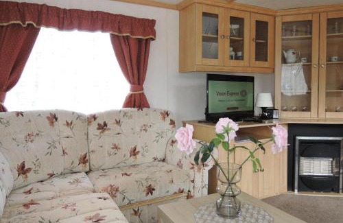 Kolczewo House | Mobile home in Kolczewo with a terrace