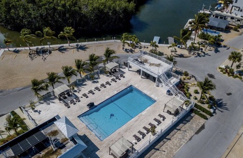 Key Largo RV Rental | Mobile Home - RV LOT Calusa Campground