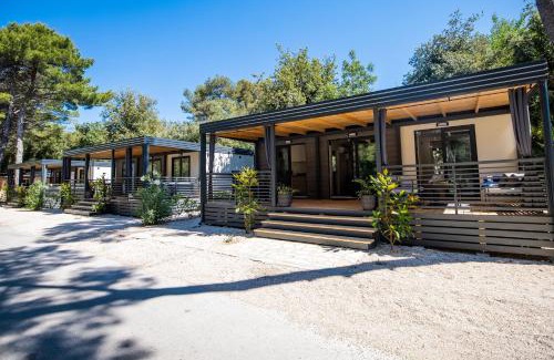 Biograd na Moru Resort | Mobile Homes & Bungalows Ljutić