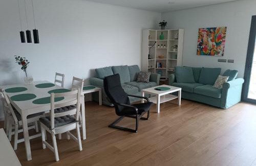 San Roque Apartment | Moderní byt s výhledem na moře ve městě Alcaidesa