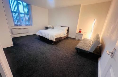 Ilkeston Apartment | Modern 2 bed Apartment