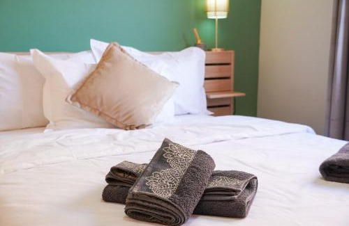 El Aggada Apartment | Modern 2 bedroom apartment, one with terrace