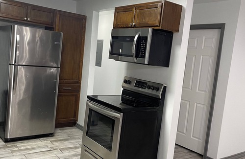 Amistad National Recreational Area House | Modern 3-bedroom 2-Bathroom home Conveniently located next to Texas Roadhouse!