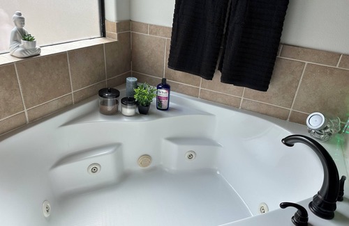 MacGregor House | MODERN 3BR 3 BATH TOWNHOME DWNTWN Htx