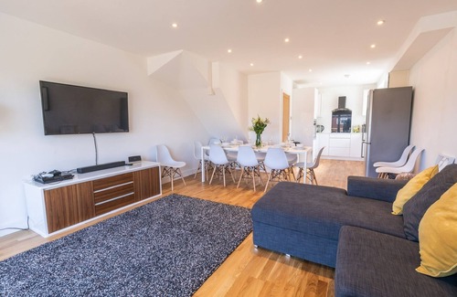 Brighton House | Modern 4Bed Seaside Escape * With Parking*