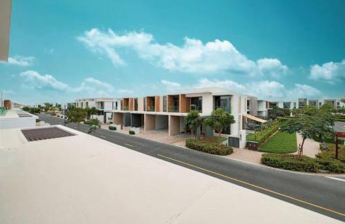 Dubai Apartment | Modern 4BR Villa in Ranches 3 with Park View Sleep 7