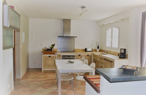 Saint-Paul-Trois-Chateaux House | Modern air-conditioned house with swimming pool Drôme provençale