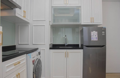 Cikini Apartment | Modern And Comfy 2Br At Menteng Park Apartment
