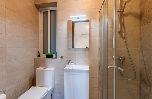 Gzira Apartment | Modern Apart Heart Of Sliema V122
