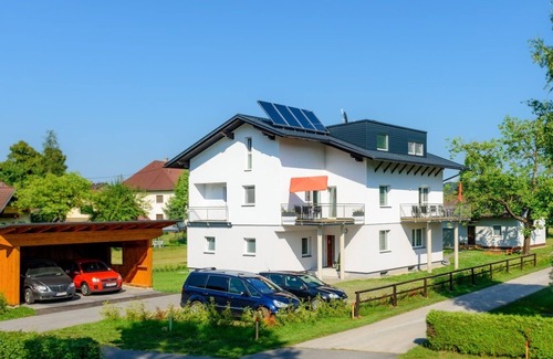 Unterburg am Klopeiner See Apartment | Modern apartment with large balcony on Lake Klopein