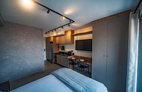 Santo Amaro Apartment | Modern Apt with Amazing View, Pool and Gym