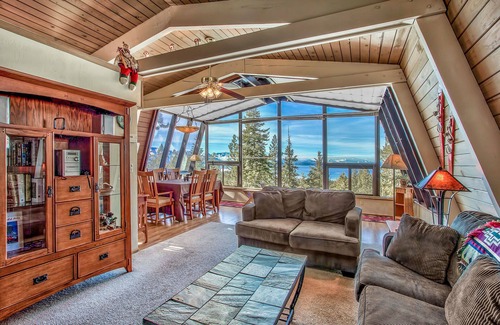 South Lake Tahoe Cabin | Modern Cabin, Panoramic Lake Tahoe Views, @ Heavenly Ski Slopes, Near State line