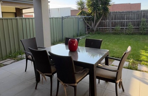 Keilor East Apartment | Modern Comfort in Keilor East