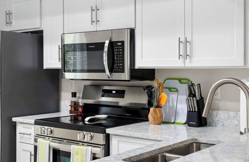 Oldsmar Condo | Modern Condo on the lake! Oldsmar, FL
