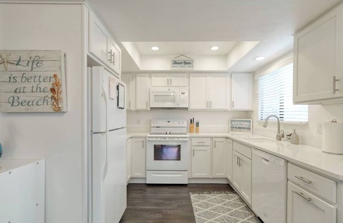 Downtown Condo | Modern Downtown Condo