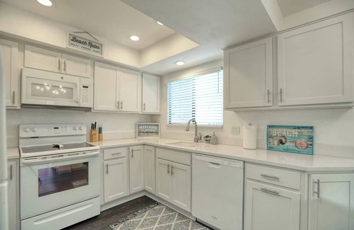 Downtown Condo | Modern Downtown Condo