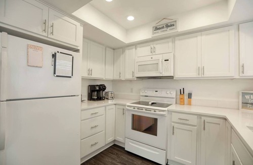 Downtown Condo | Modern Downtown Condo